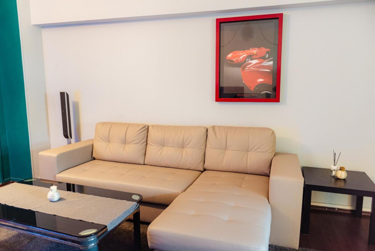 Comfy Apartment With Private Parking And Netflix Бухарест Экстерьер фото