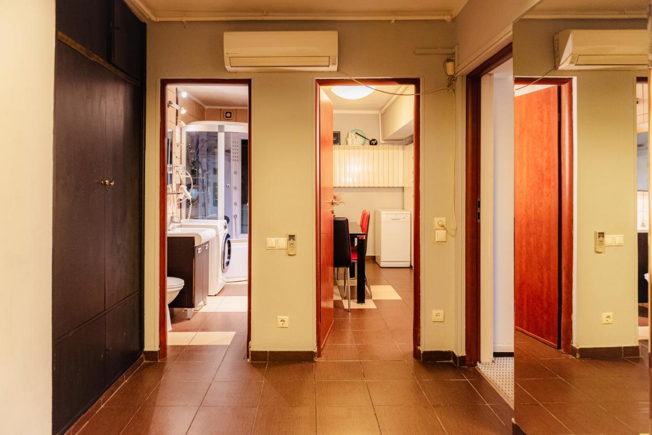 Comfy Apartment With Private Parking And Netflix Бухарест Экстерьер фото